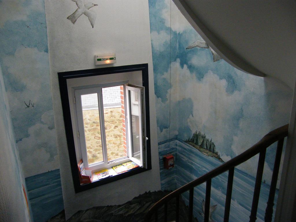 Hotel De La Gare سان مالو المظهر الخارجي الصورة